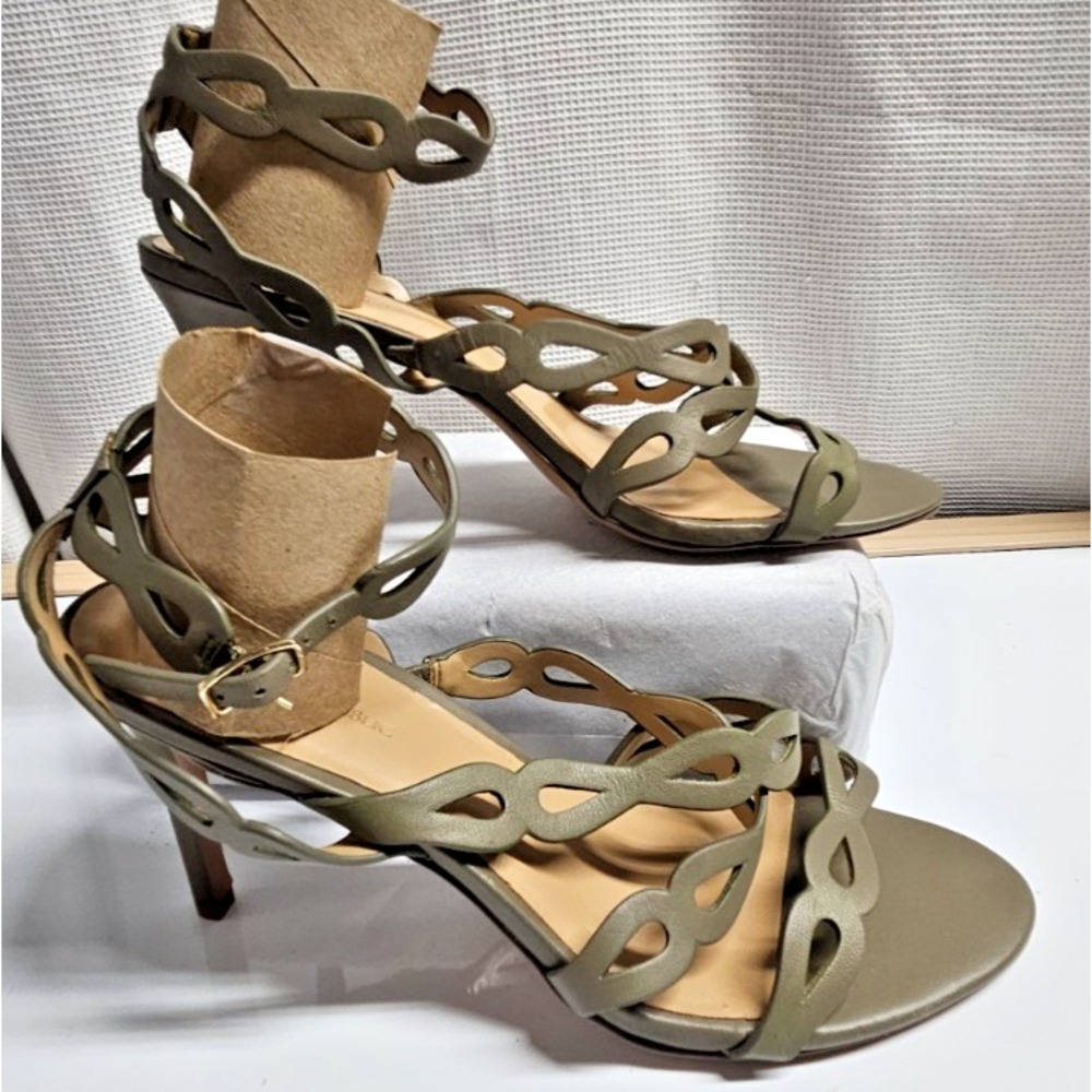 Banana Republic Olive strappy ankle straps faux leather sandals woman Sz 8.5